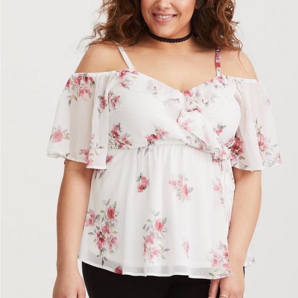 Torrid Chiffon Cold Shoulder Flutter Sleeve Surplice Floral Blouse Plus Size 2 - Picture 1 of 8